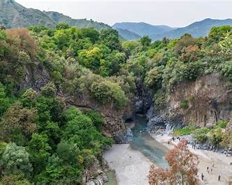 Alcantara Gorges nature adventure cruise excursion