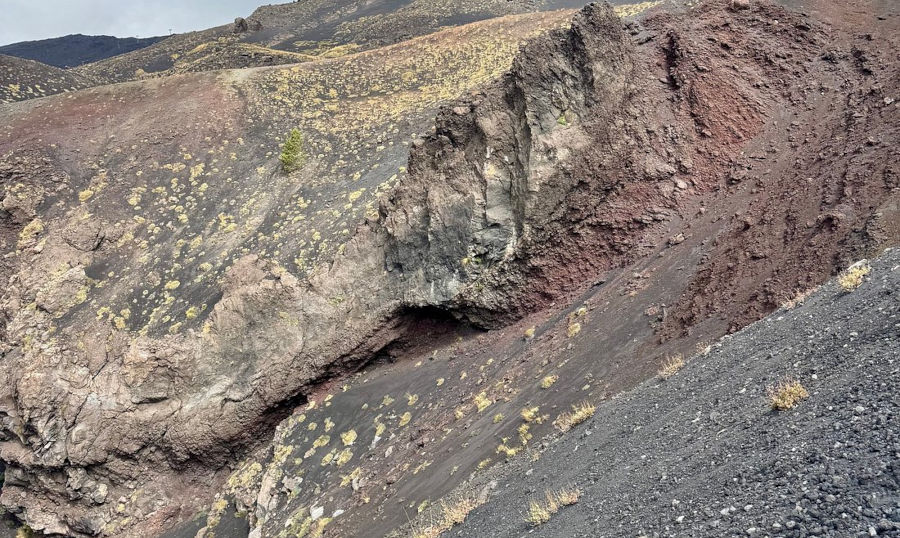 Basalt rocks, volcanic ash and black lava sands that shape Etna’s distinctive vineyard soils
