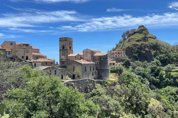 Savoca historical village cruise day