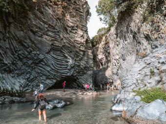 Entrata del canyon delle gole Alcantara